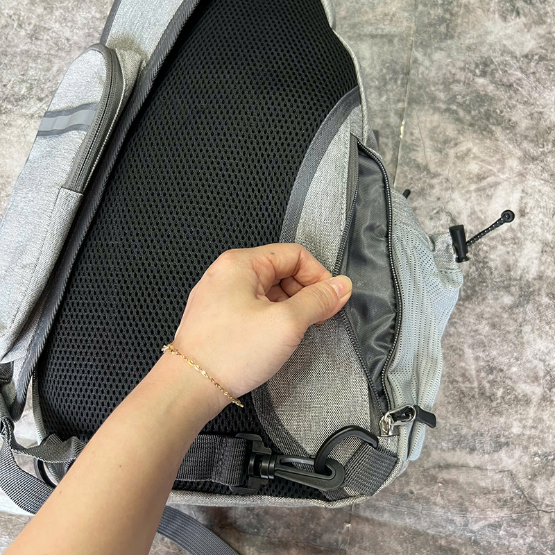 Balo đeo chéo OEM đựng vợt thể thao 26