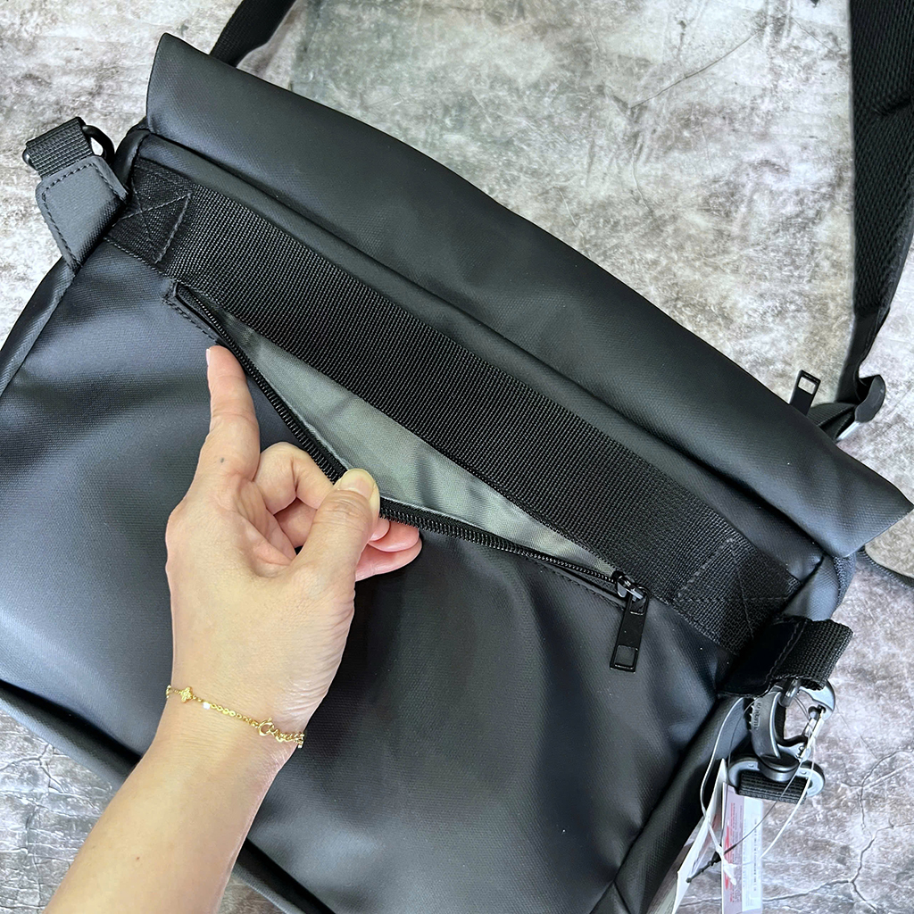 Túi đeo chéo Hier Urban Messenger Bag 25